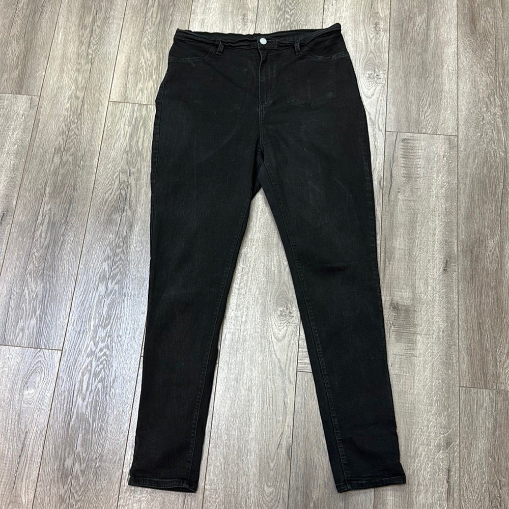 Encore Jeans high rise size 2X black jeans in good condition 2X